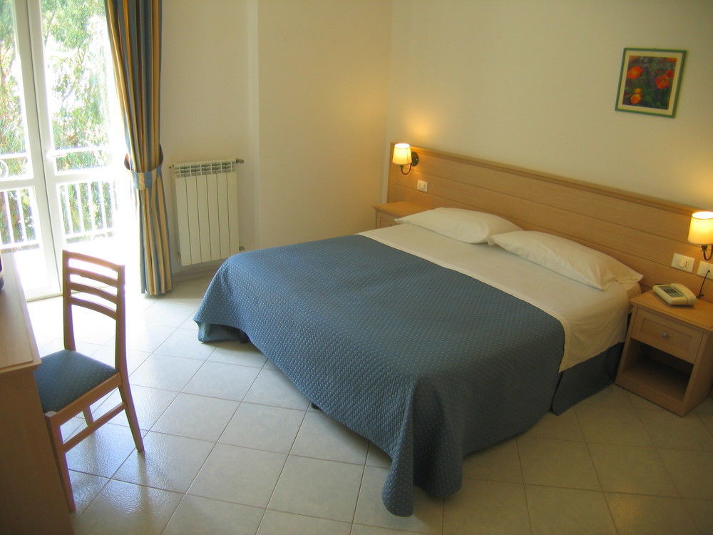 Hotel Europa Ischia Esterno foto