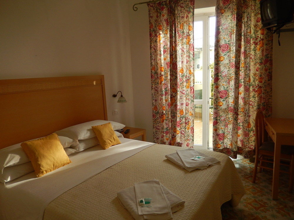 Hotel Europa Ischia Esterno foto