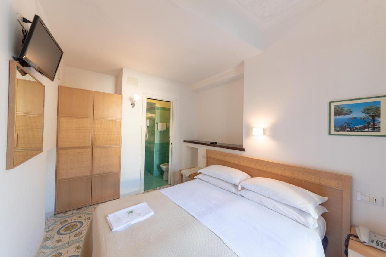Hotel Europa Ischia Esterno foto