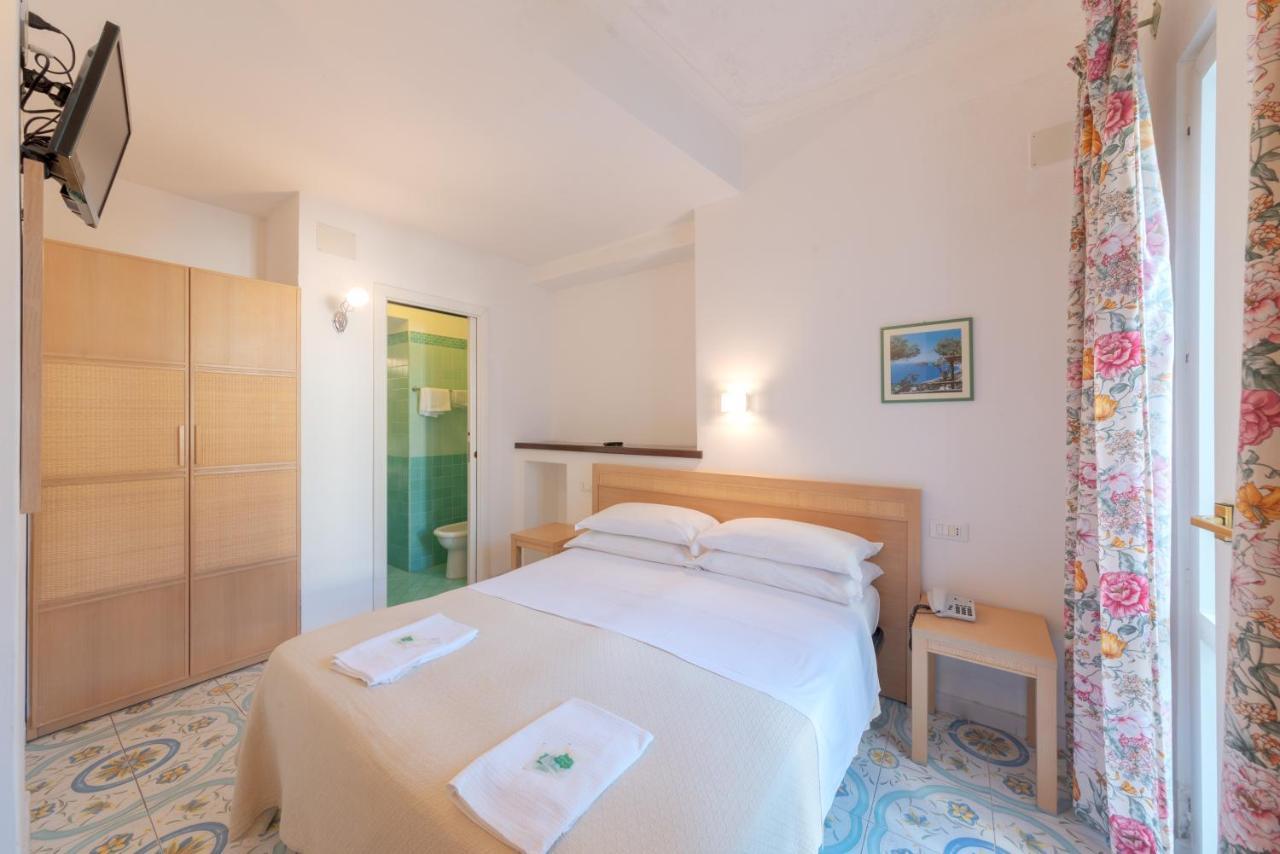 Hotel Europa Ischia Esterno foto